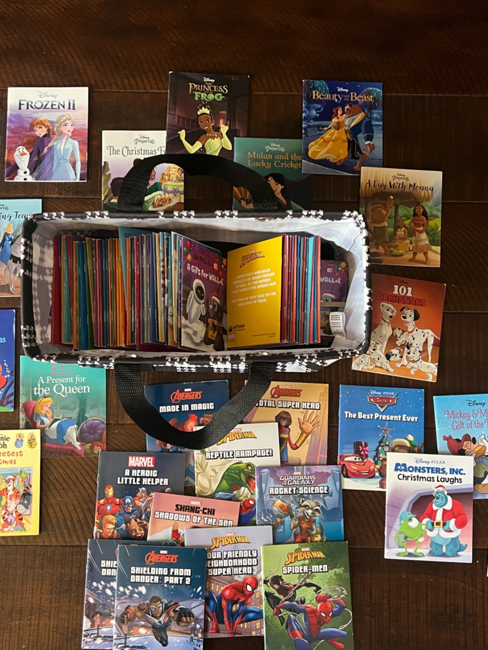DISNEY/Marvel Children's Mini Books
Autumn Publishing Lot of 100+